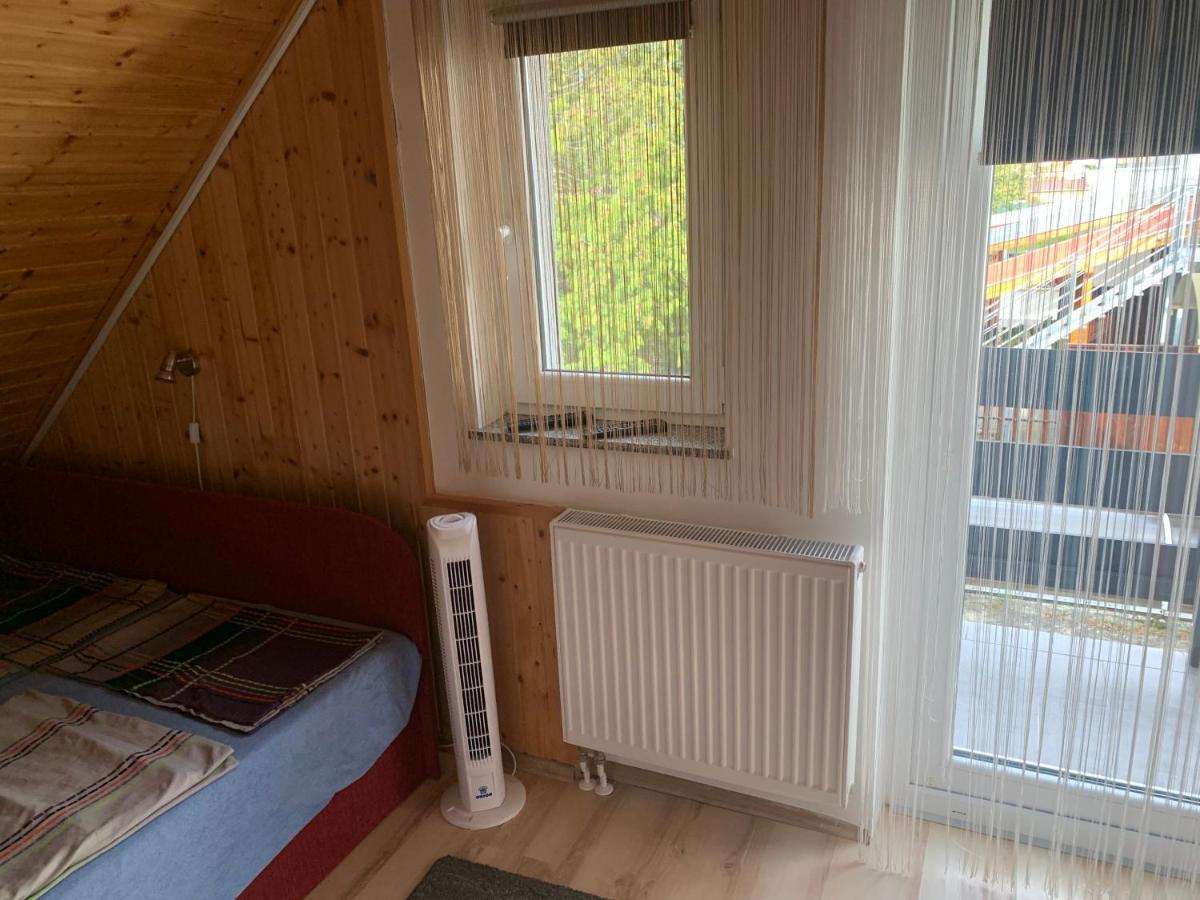 Komo Apartment Bük Екстериор снимка