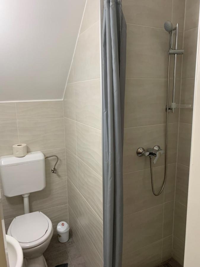 Komo Apartment Bük Екстериор снимка