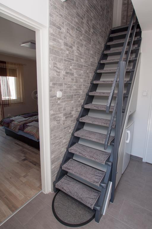 Komo Apartment Bük Екстериор снимка
